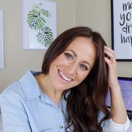 Caroline Flett praises content marketing strategist Laela Schmid - Supervising Producer